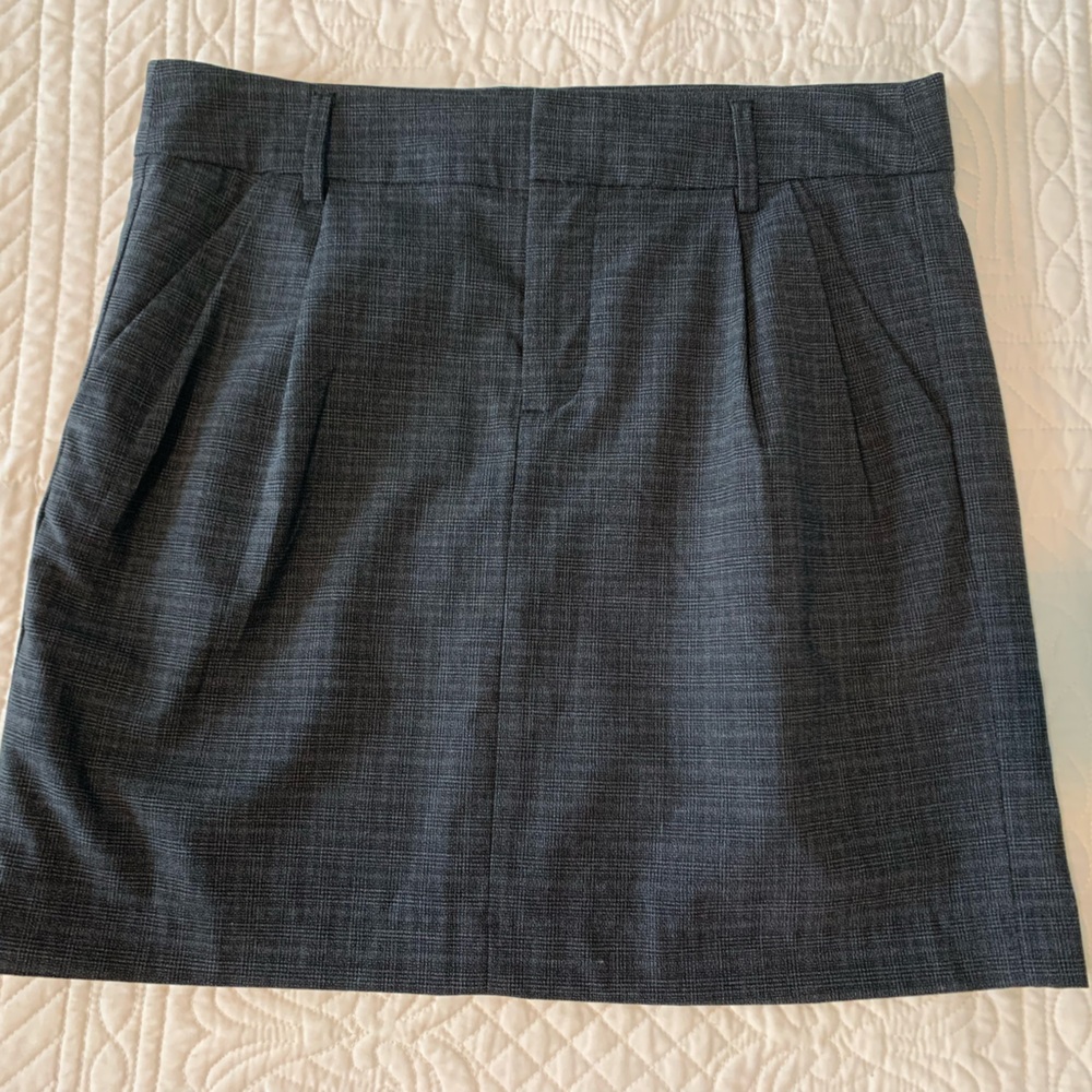 GAP Charcoal Textured Skirt